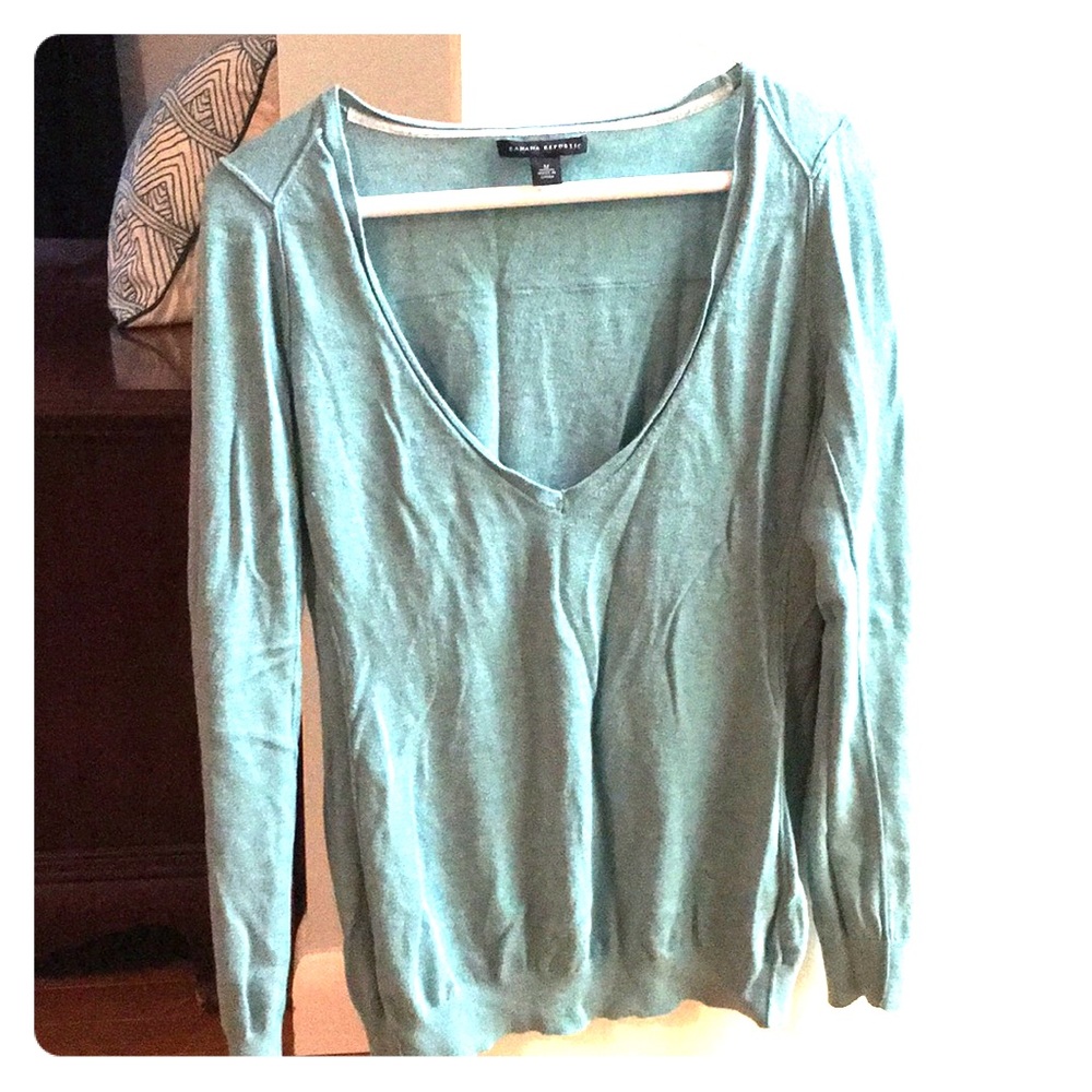 Banana republic sweater size medium
